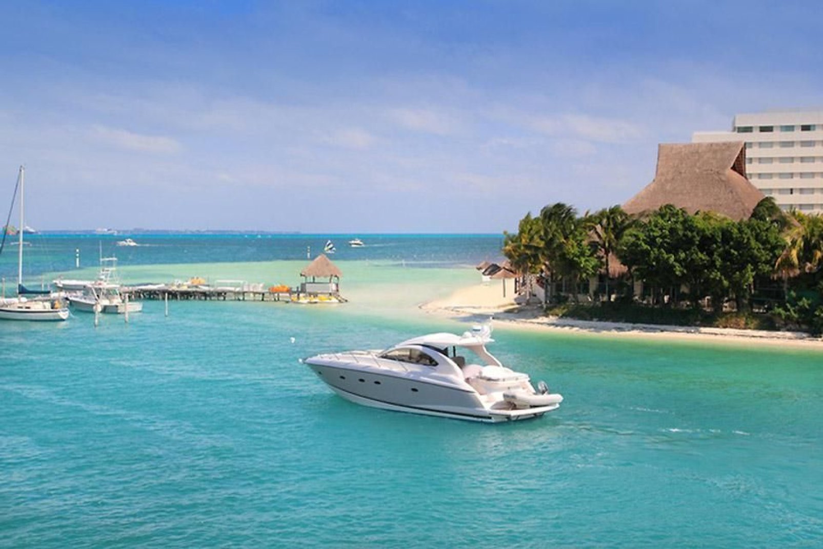Cancun è situata sul Golfo del Messico e si affaccia sul Mar dei Caraibi.