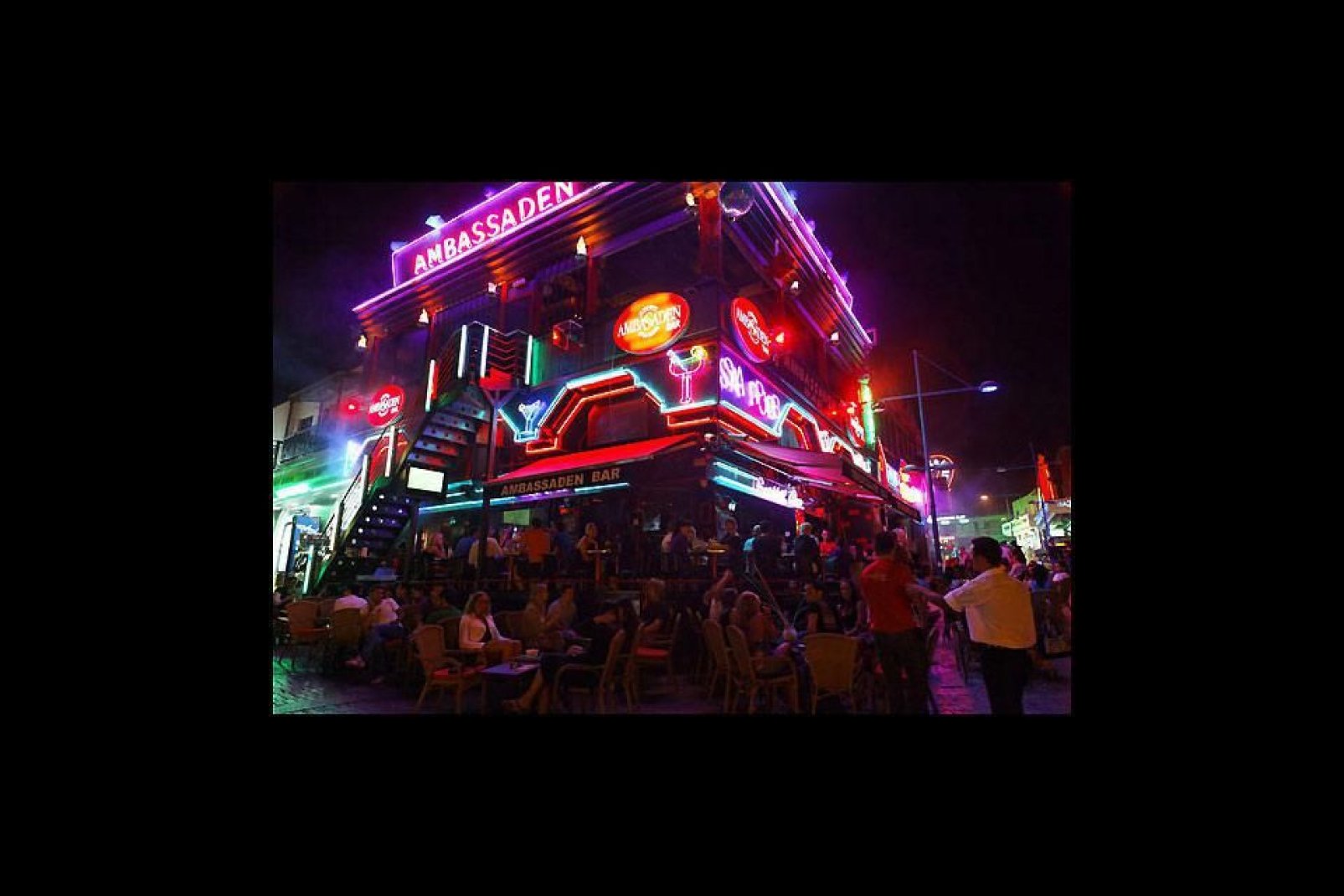 Ayia Napa is famous for its nightlife; in the old city center, whole streets are devoted to nightclubs and bars.