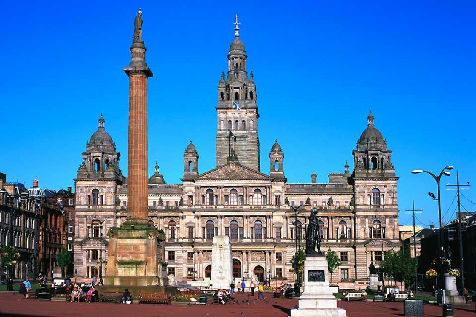 Die grte Stadt von Schottland und der drittdichtest besiedelte Ballungsraum des Vereinigten Knigreichs. Glasgow rangiert an 57. Stelle des weltweiten Rankings der Stdte mit der besten Lebensqualitt.