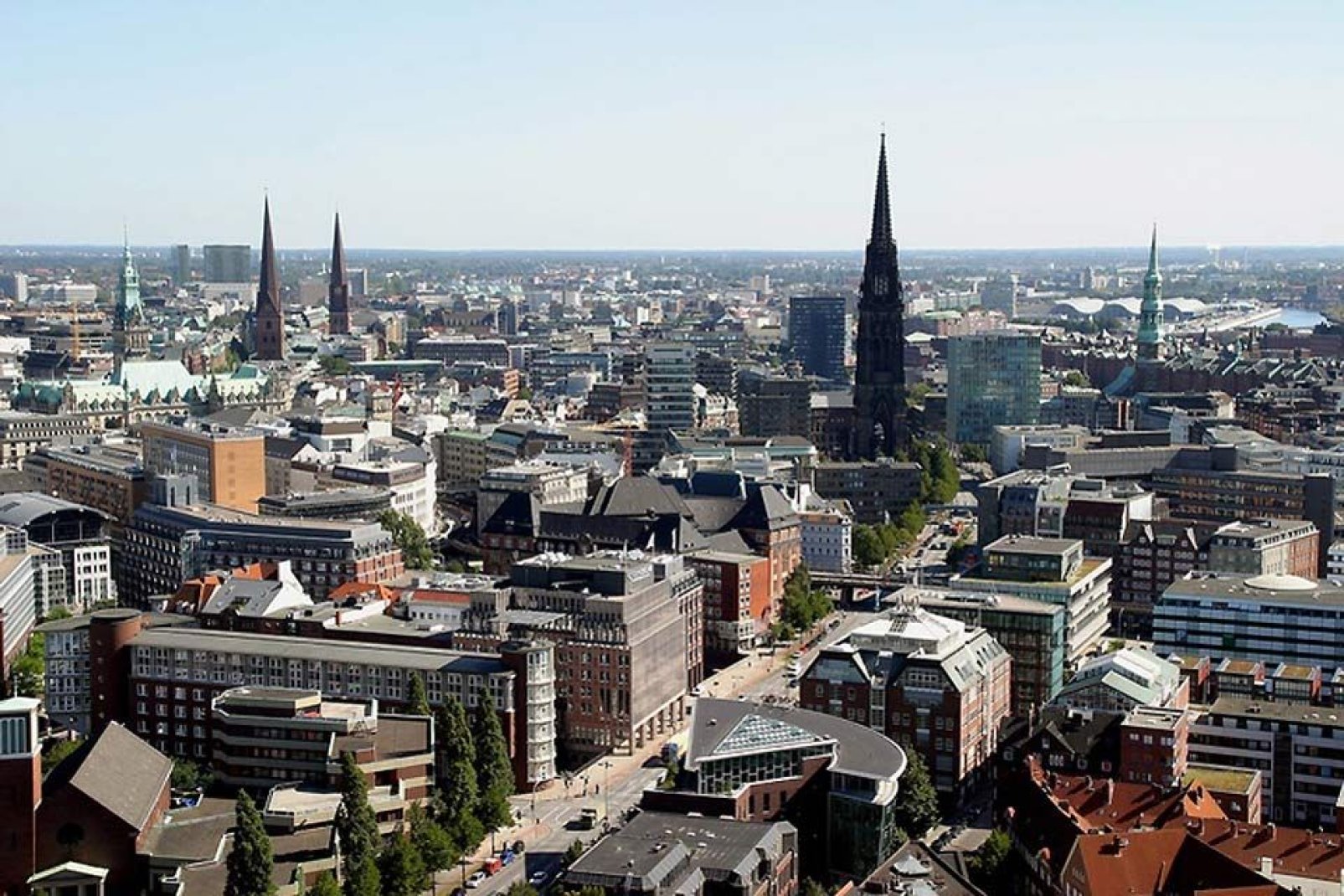 In Hamburg sieht man schon die Einflüsse der Architektur des Nordens.