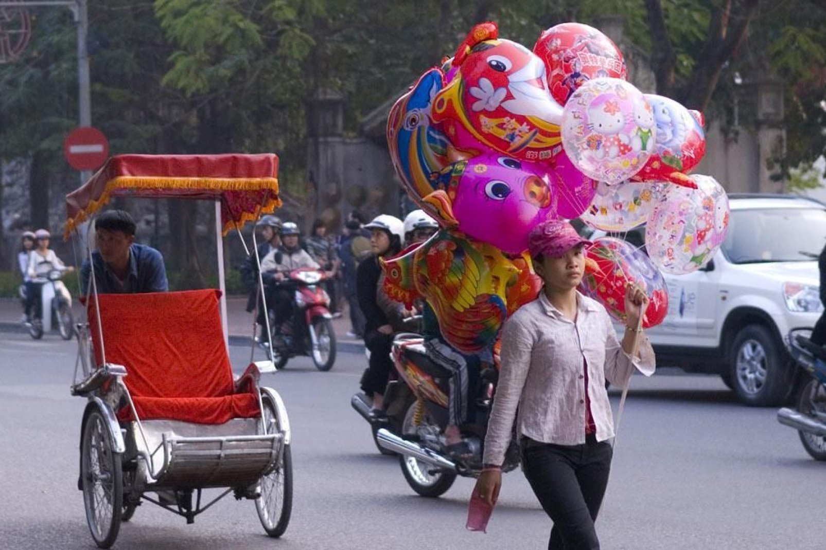 Città di storia e di cultura, l'effervescente Hanoi è la capitale del paese. Una città ricca di fascino.