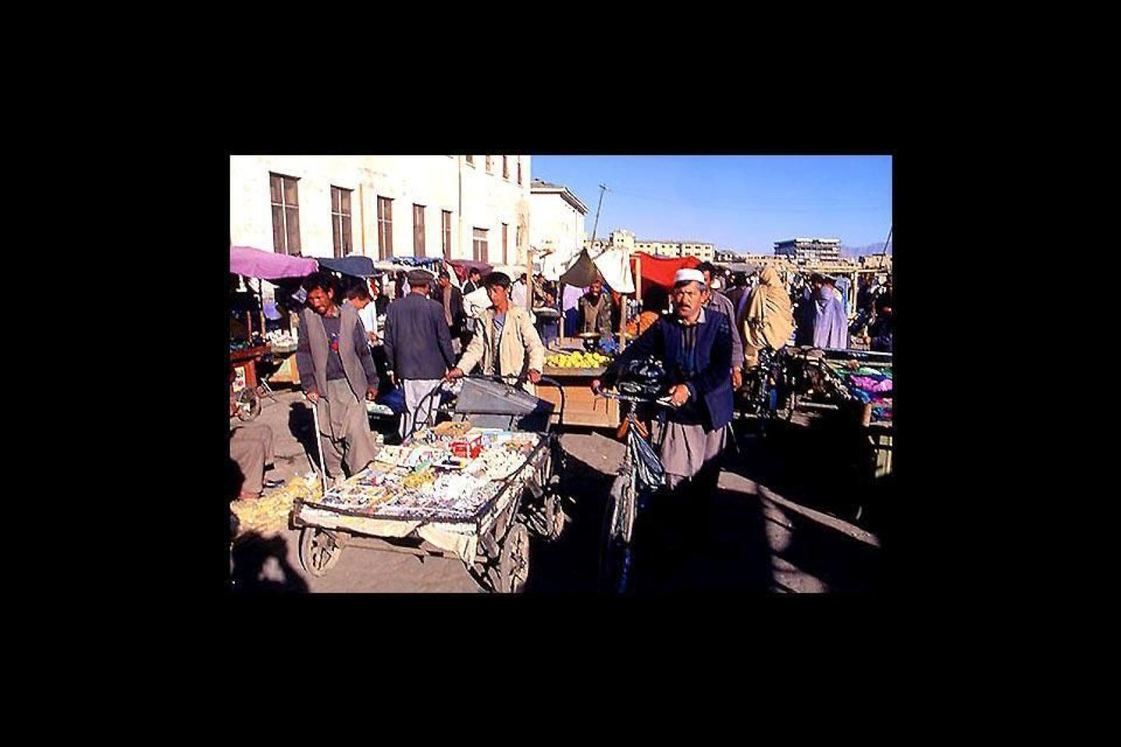 Kaboul est la capitale et la principale ville d'Afghanistan. Cette cité très ancienne a été fondée il y a environ 3 500 ans.