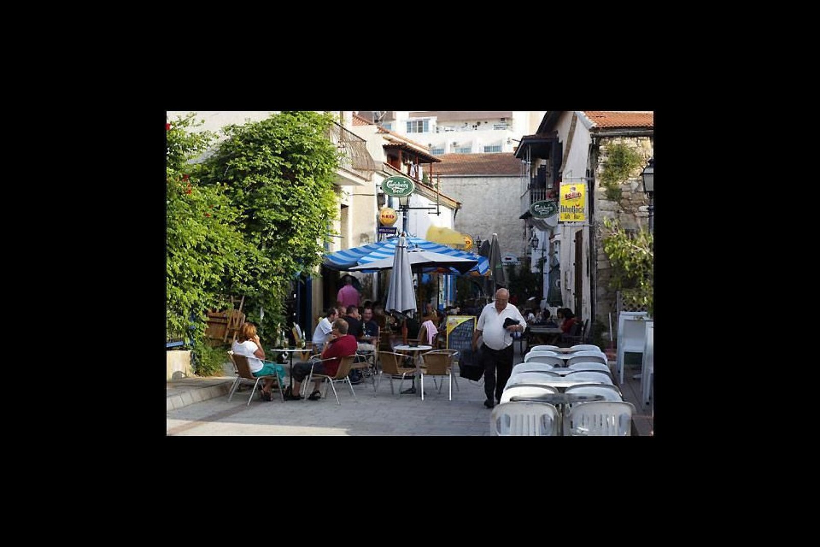 Dietro al celebre lungomare di Larnaca, le stradine del quartiere turco sono ugulamente affascinanti.