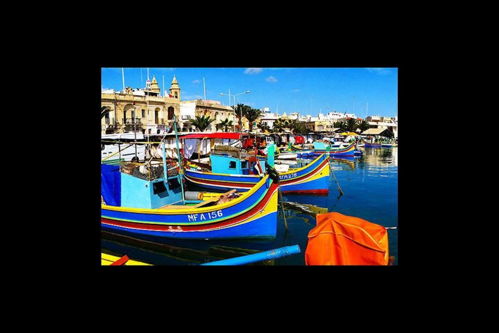 This is the most beautiful port from which to admire the festival of colours displayed by the 'luzzu', traditional Maltese boats.