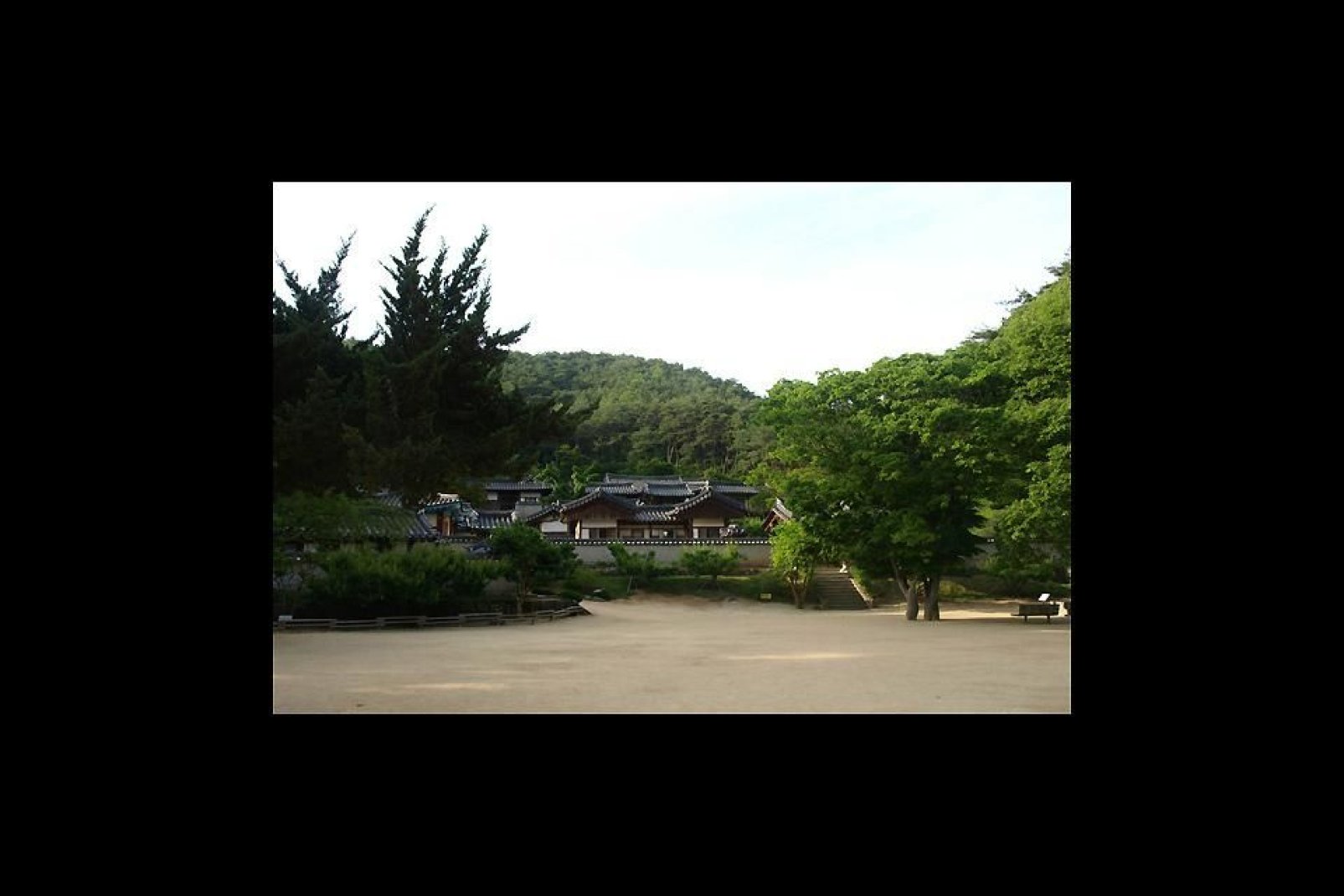 Dosan Seowon in den umliegenden Hgeln ist eine der letzten konfuzianischen Schulen des Landes. Ein zauberhafter Ort.