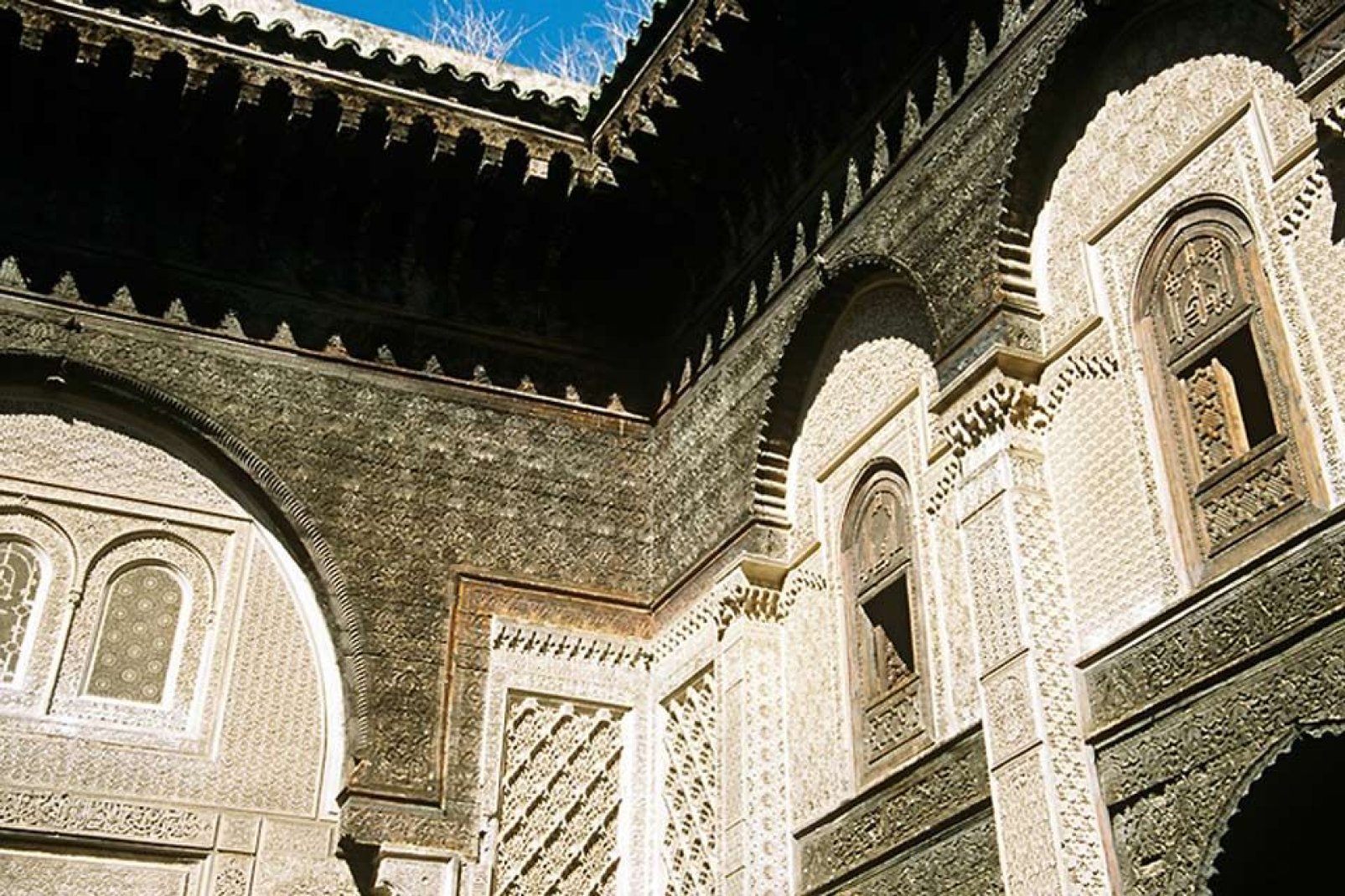 Al Mhancha, the royal palace in Meknes, was built at the beginning of the 18th century and is located in the middle of the Ismaili kasbah.