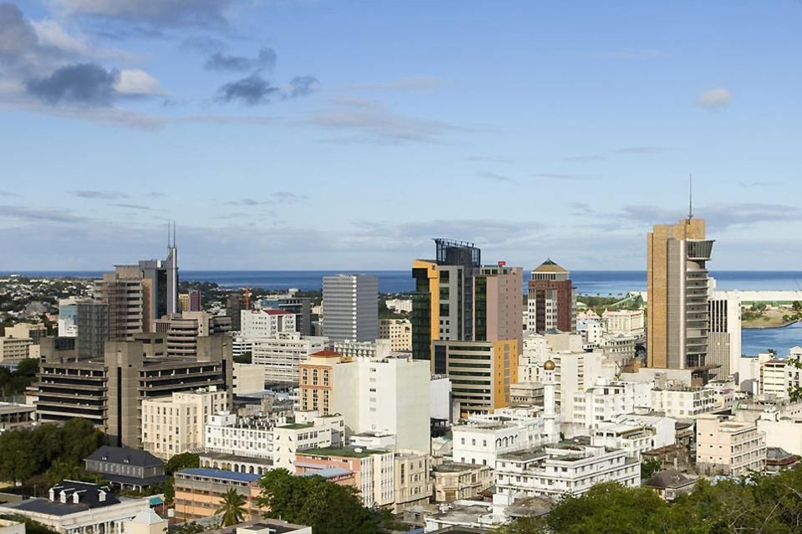 Port-Louis es la capital administrativa y financiera de la isla Mauricio.