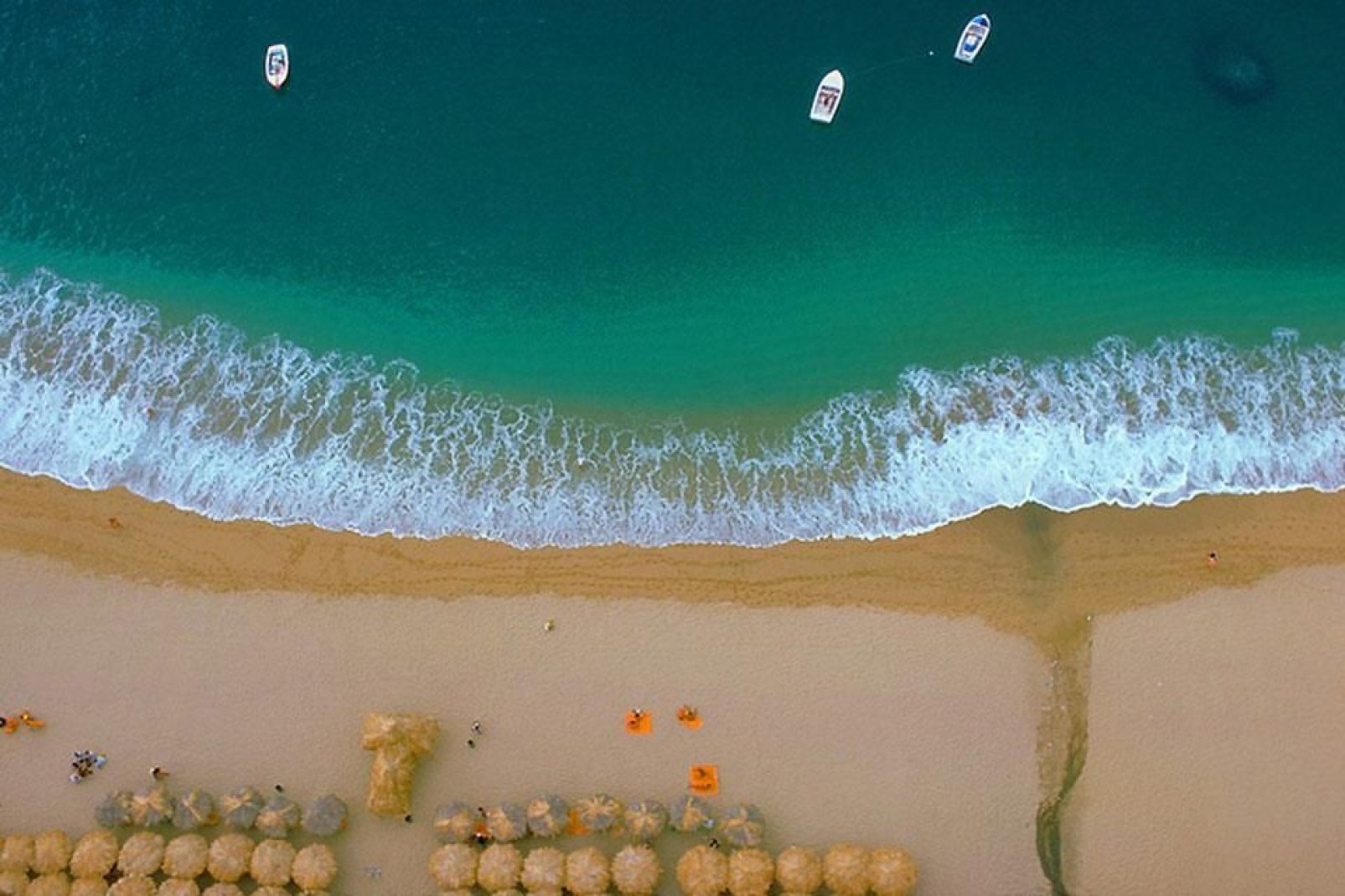Les plages d'Acapulco s'ouvrent sur l'océan Pacifique.