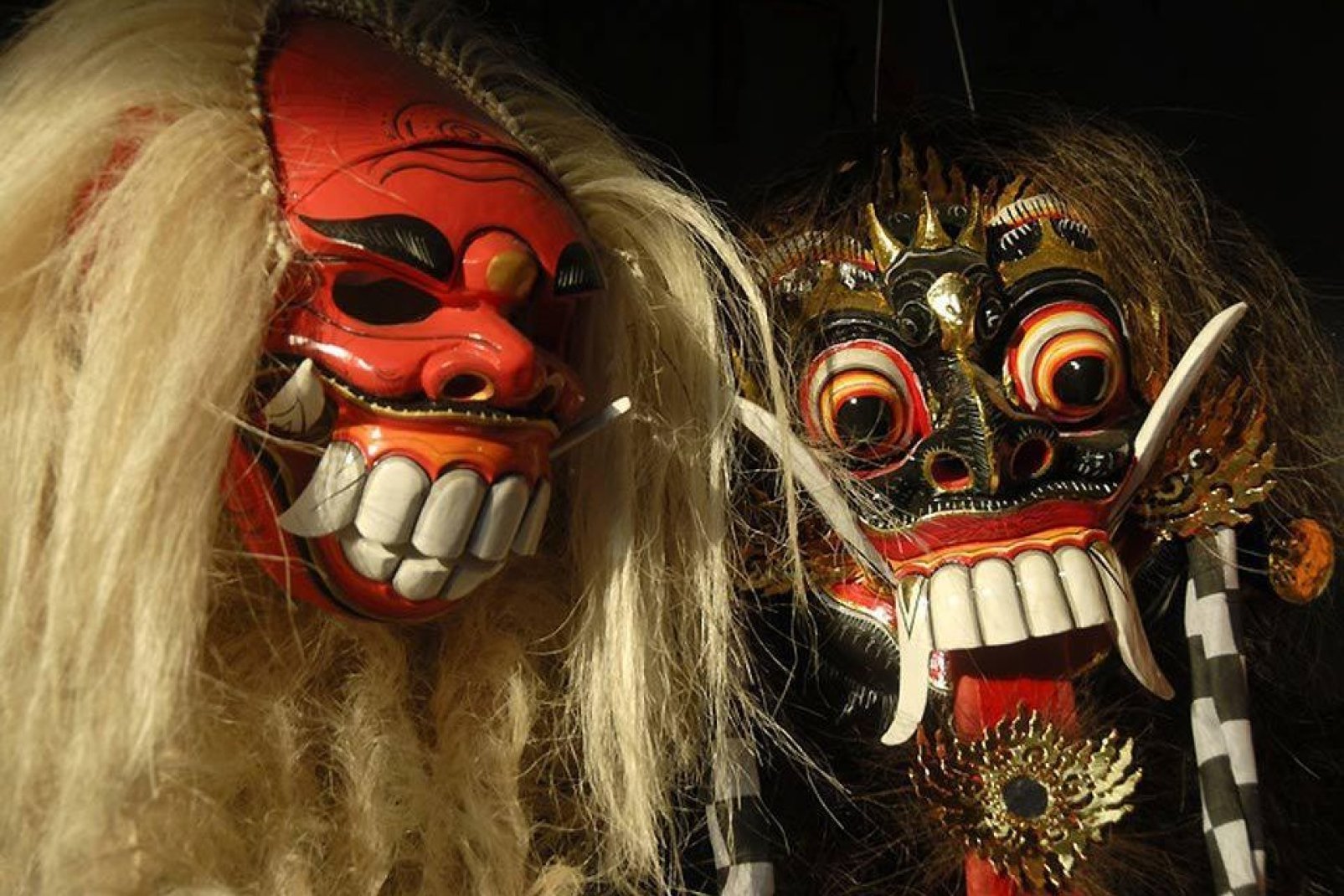 I miti e le leggende balinesi sono il pretesto per dare libera espressione alla creatività; è il caso ad esempio di queste maschere da rappresentazione.