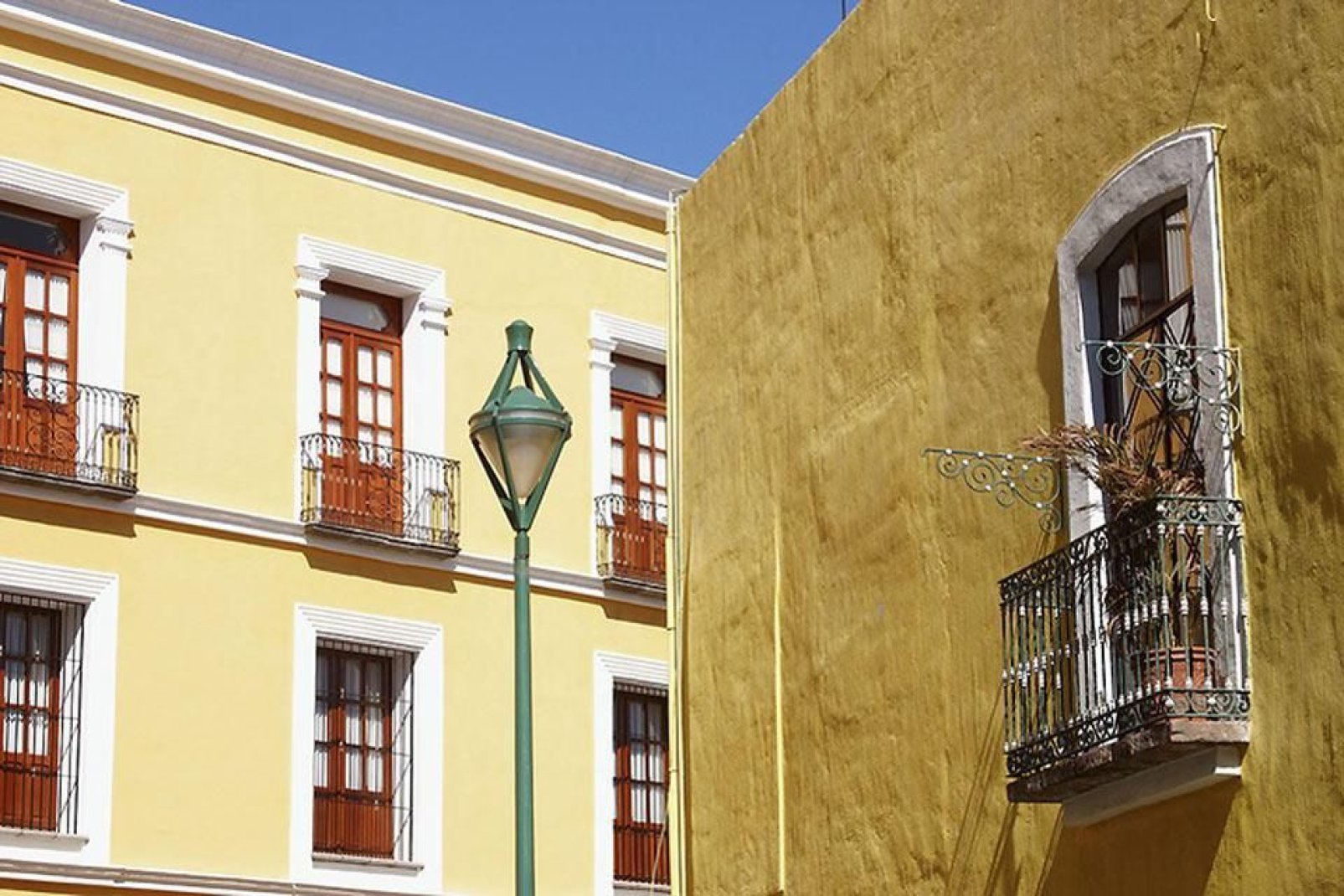 Il centro della città è ricco di edifici in stile coloniale. Puebla è stata fondata nel 1531 dagli spagnoli.