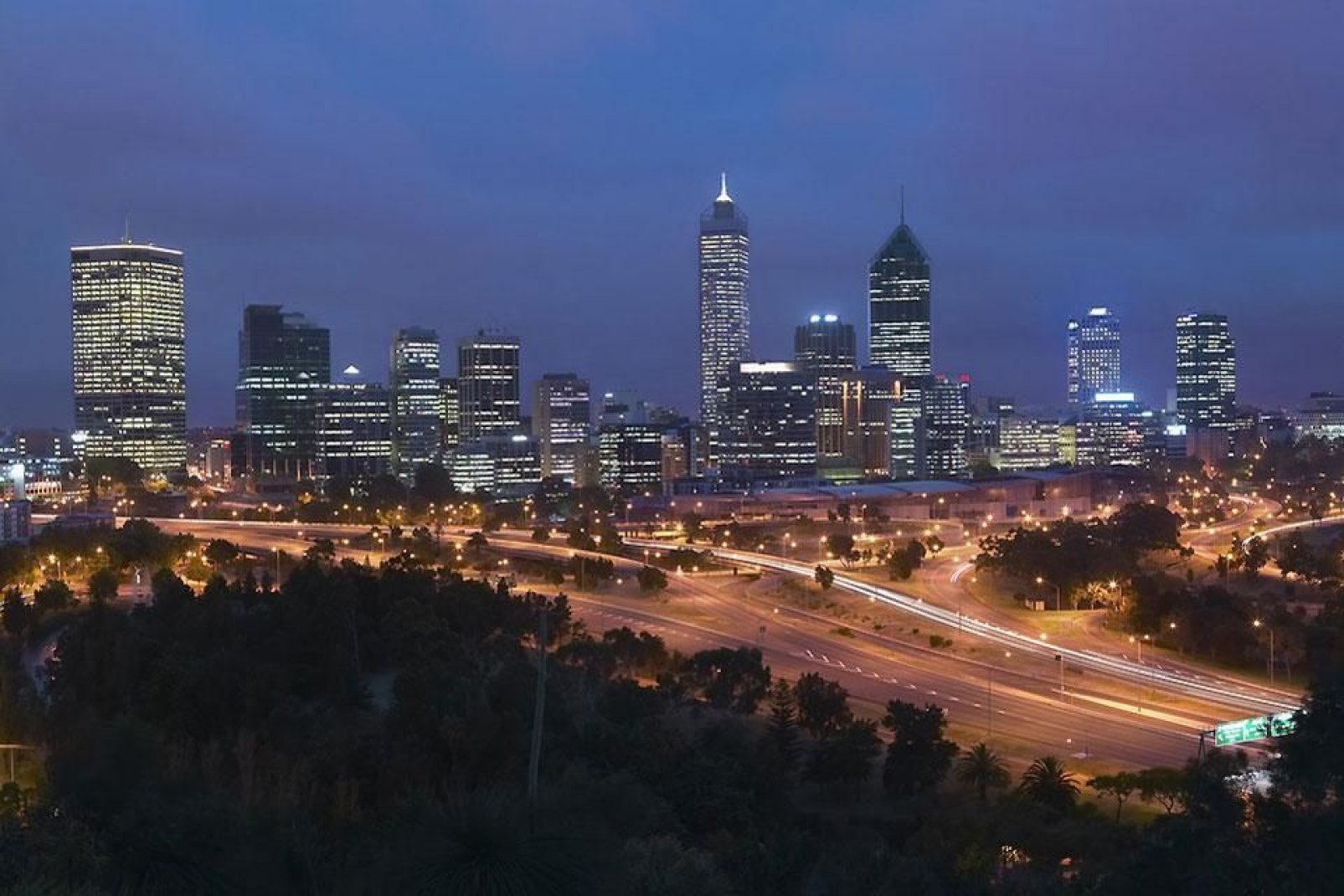 Perth ist die abgelegenste Stadt der Welt mit mehr als 1 Million Einwohner.
