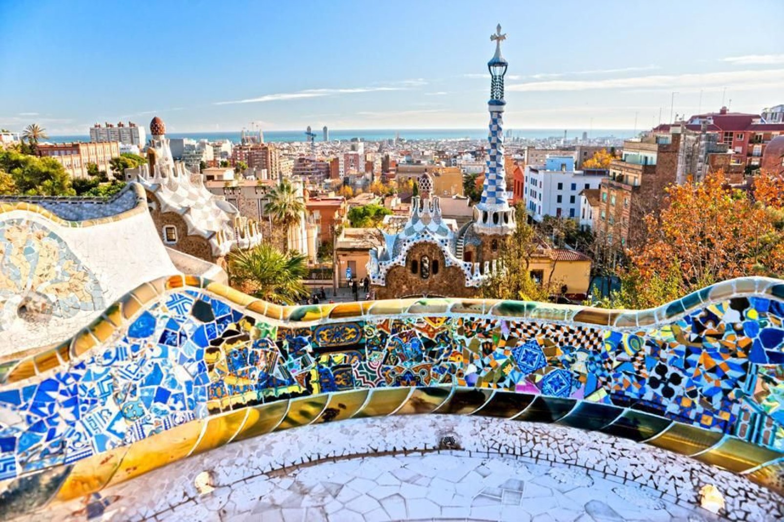 Park Güell, designed by Antoni Gaudi, has been listed as a UNESCO World Heritage Site since 1984. The original shapes of its structures pay tribute to nature.