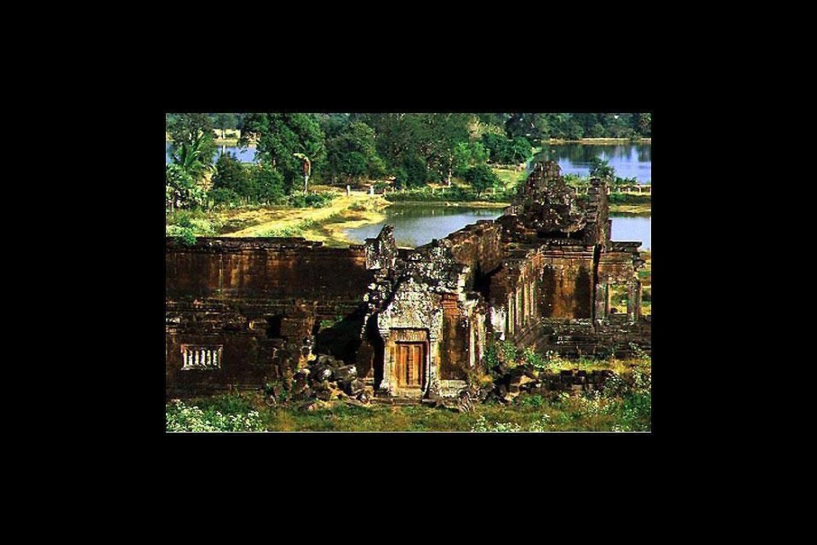 Vat Phu (el "Templo de la Montaña") ha sufrido el paso de los siglos, pero su tamaño es tal que todavía sigue ostentando preciosos restos.