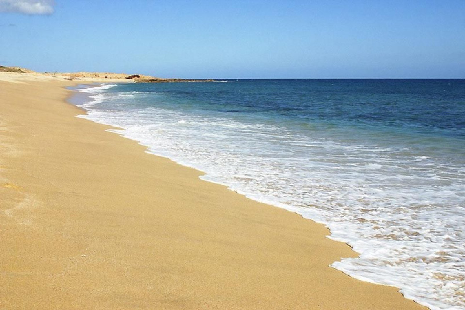 Il comune di Los Cabos è bagnato dal mare di Cortes e dall'Oceano Pacifico.