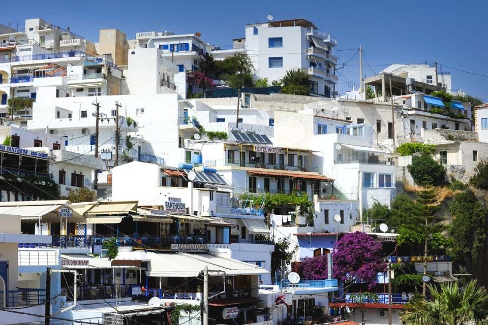 Agia Galini is without a doubt one of the prettiest villages on the coast.