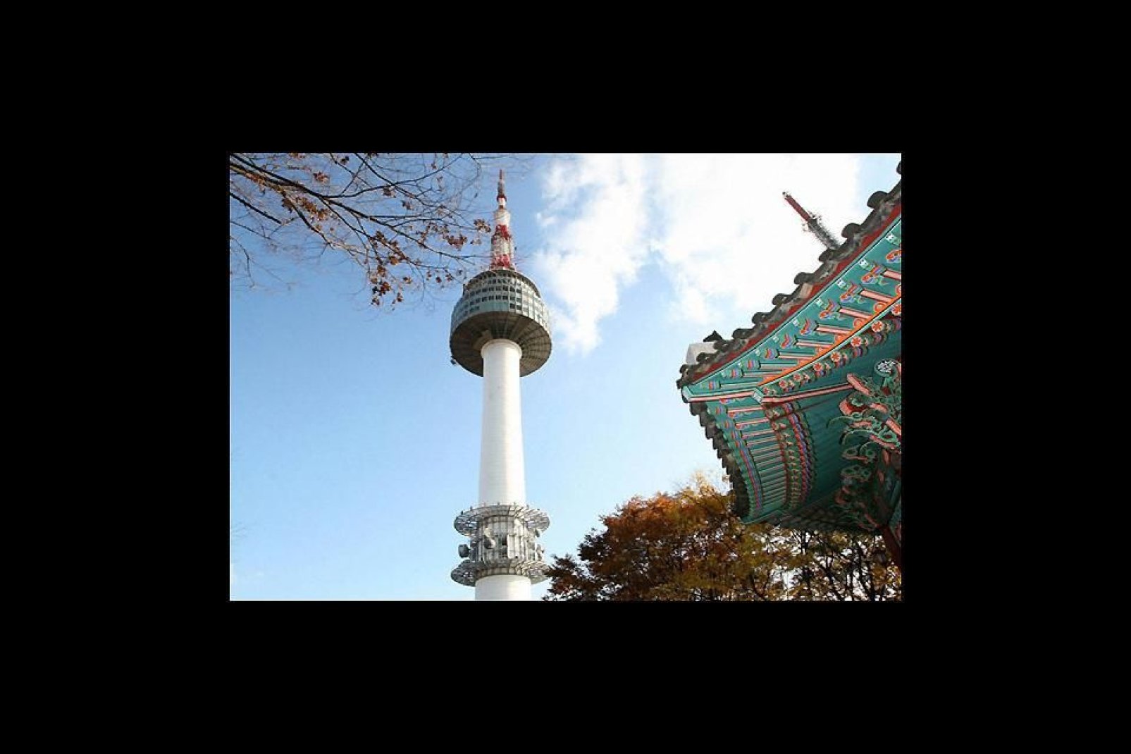 Dieses Wahrzeichen von Seoul blickt hoheitsvoll auf die Stadt hinab.