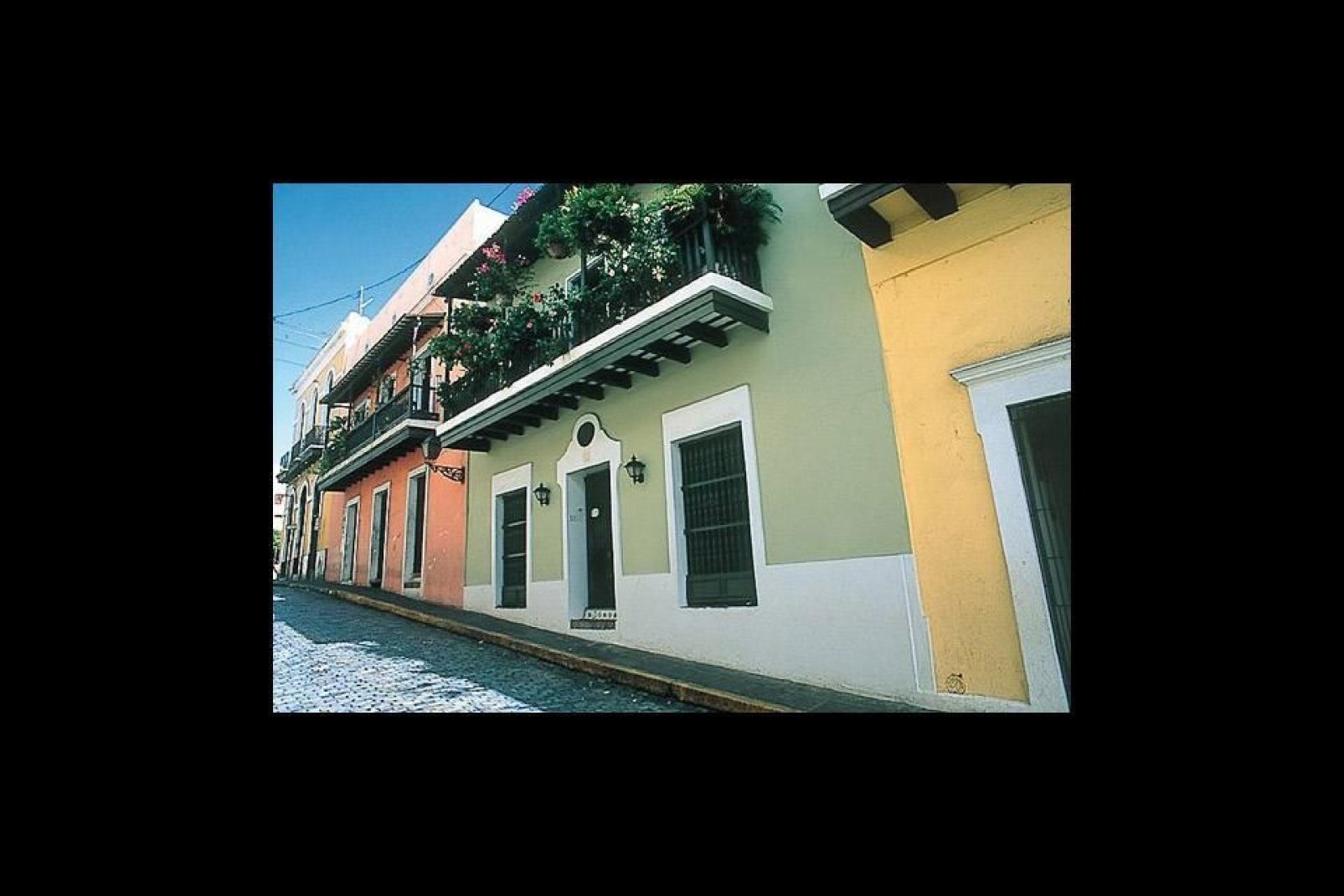 In San Juan gibt es zahlreiche Vorteile auf einen Schlag: Ein festliches Ambiente, erstklassige Gastronomie, denkmalgeschützte Gebäude...