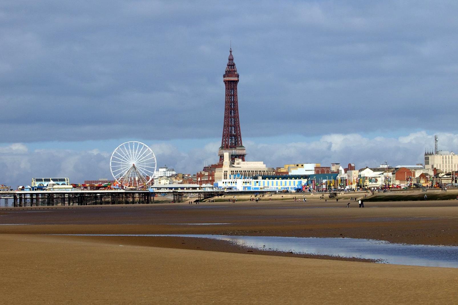 Blackpool is what it is. A little rough around the edges, but unashamedly fun. A city of dated glory, think garish amusements, ballrooms and beach accompanied by the sound of the ice cream van. With three piers, 42 acres of rides and 6 km of illumination, Blackpool is not lacking in traditional holiday-by-the-sea attractions. Although the famous seaside city is often thought of as tainted, and could ...