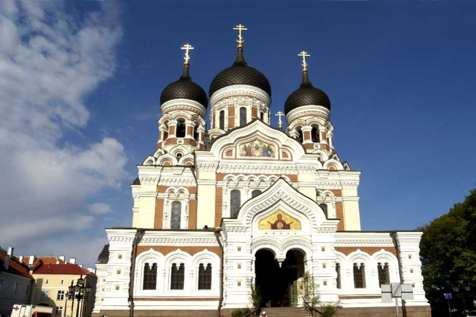 Diese griechisch-orthodoxe Kathedrale wurde in der reinsten Tradition des russischen Sakralbaus errichtet.