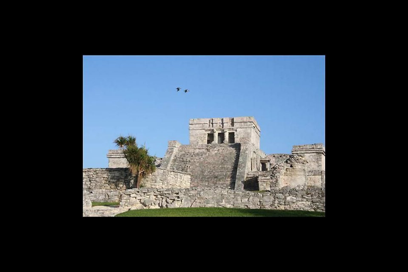 Vista de un yacimiento arqueologico maya