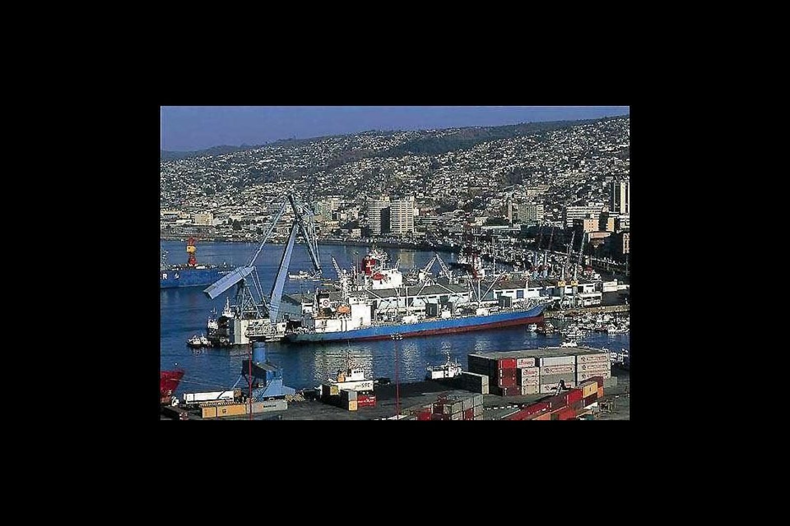 Valparaiso è il principale porto del Cile sull'Oceano Pacifico.