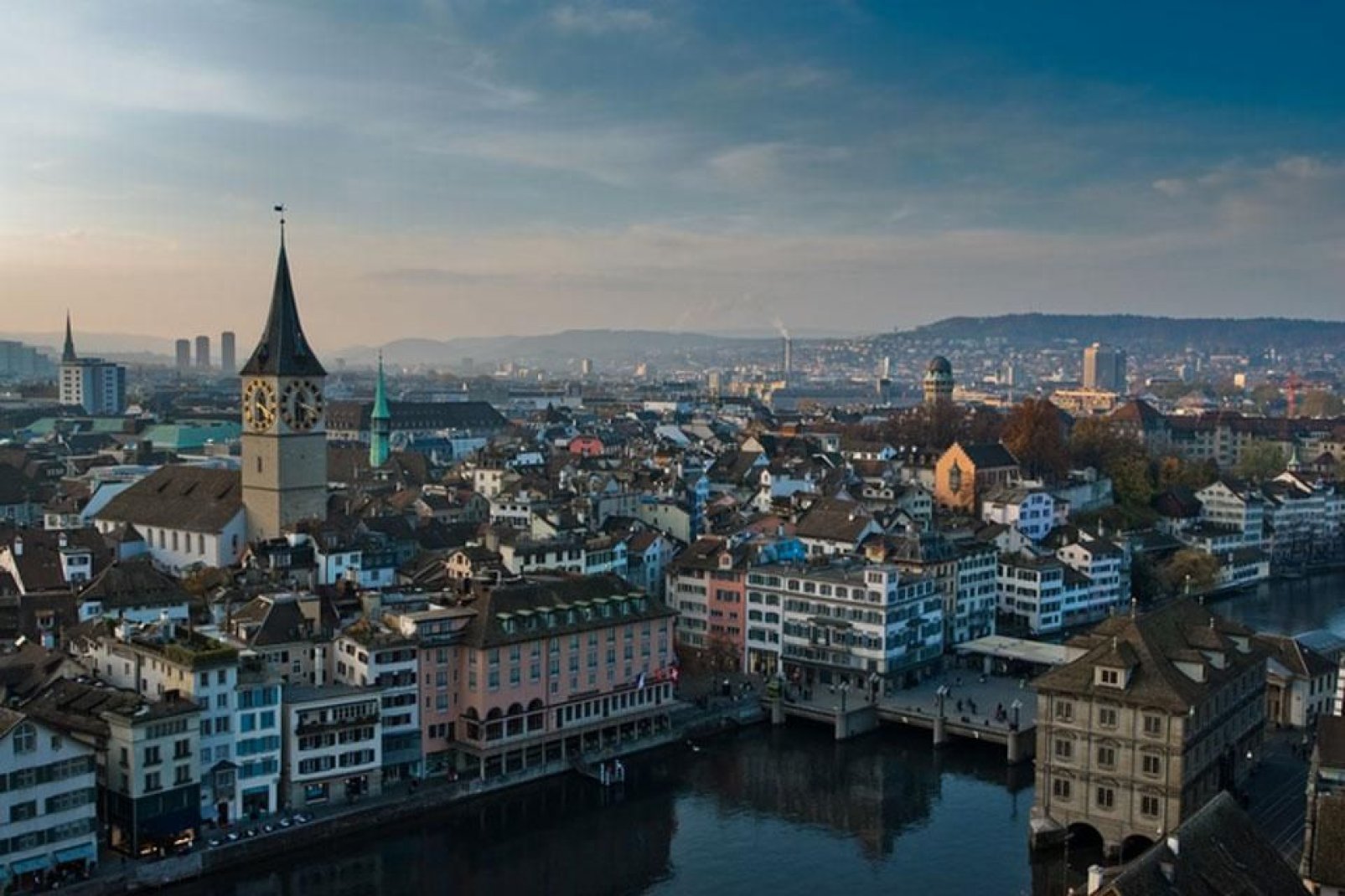 Zúrich tiene una gran atracción turística y es la ciudad suiza más visitada por los españoles.