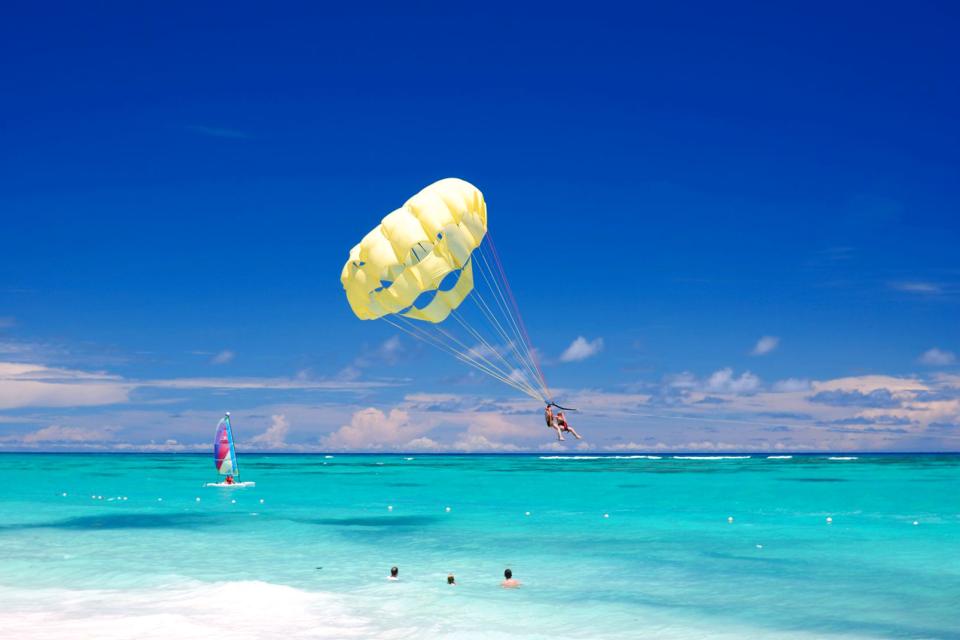Caraïbes, République dominicaine, plage, baignade, parachute ascensionnel, détente,