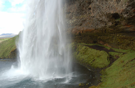 Ein 65 Meter hoher Wasserfall