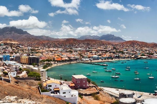 Travel to Mindelo, Cape Verde - Mindelo Travel Guide - Easyvoyage