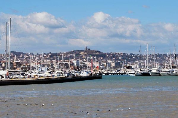 Reiseführer Pescara, Italien - Entdecken Sie Pescara mit ...