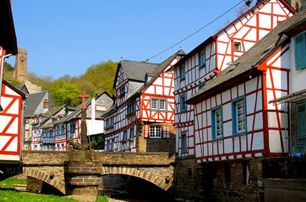Monreal, Rheinland-Pfalz: Auf den Spuren der Ritter in der verträumten Eifel
