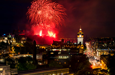 edinburgh night bonfire firework display meadowbank unmissable celebrations around copyright