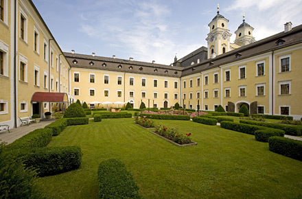 Schloss Mondsee im Salzkammergut - Österreich